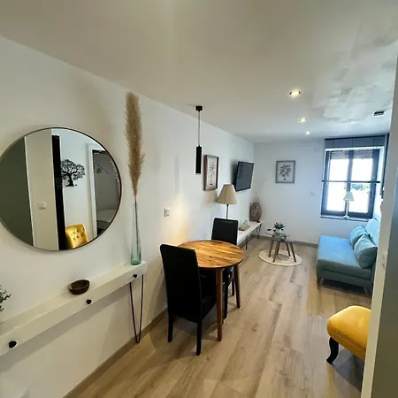 Mignon Moderne Et Neuf, A 30min Du Lux Et Pour 4pers * Bertrange